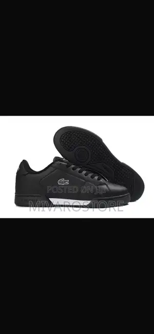 Lacoste Sneakers