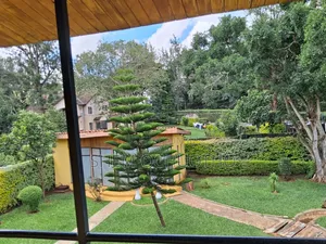 5bdrm Maisonette in Karen Plains for rent