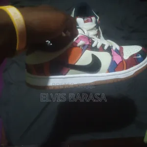 Nike SB Dunk Para