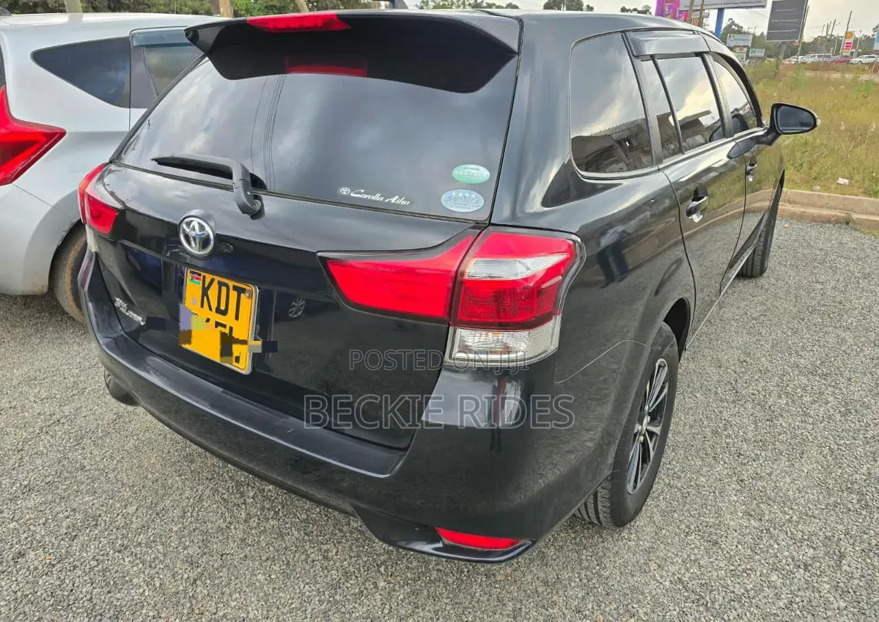 Toyota Corolla Fielder 2019 Black