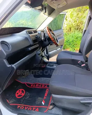 Toyota Floor Mats 5seater