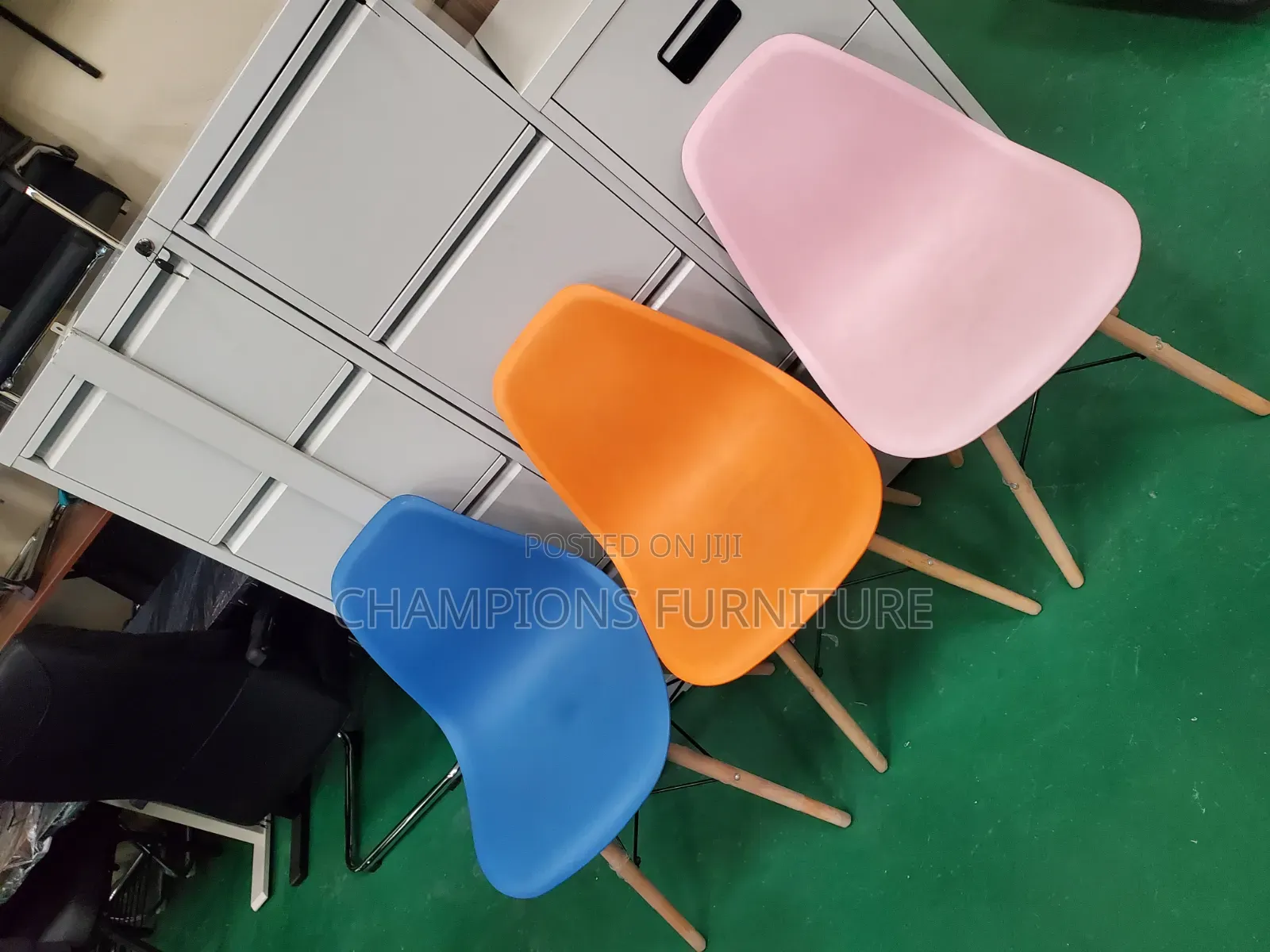 Classic Eames Style Molded Side Chair