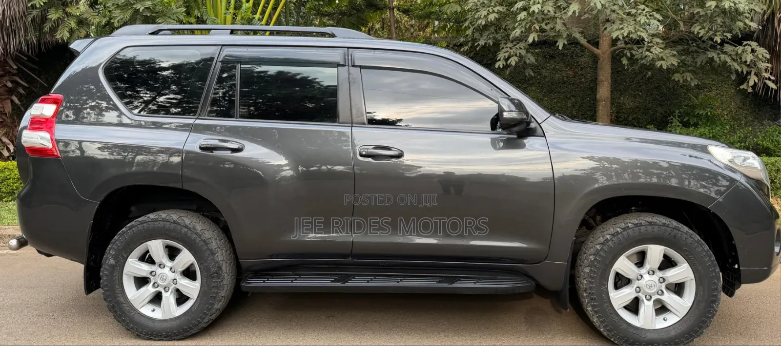 Toyota Land Cruiser Prado 2016 Gray