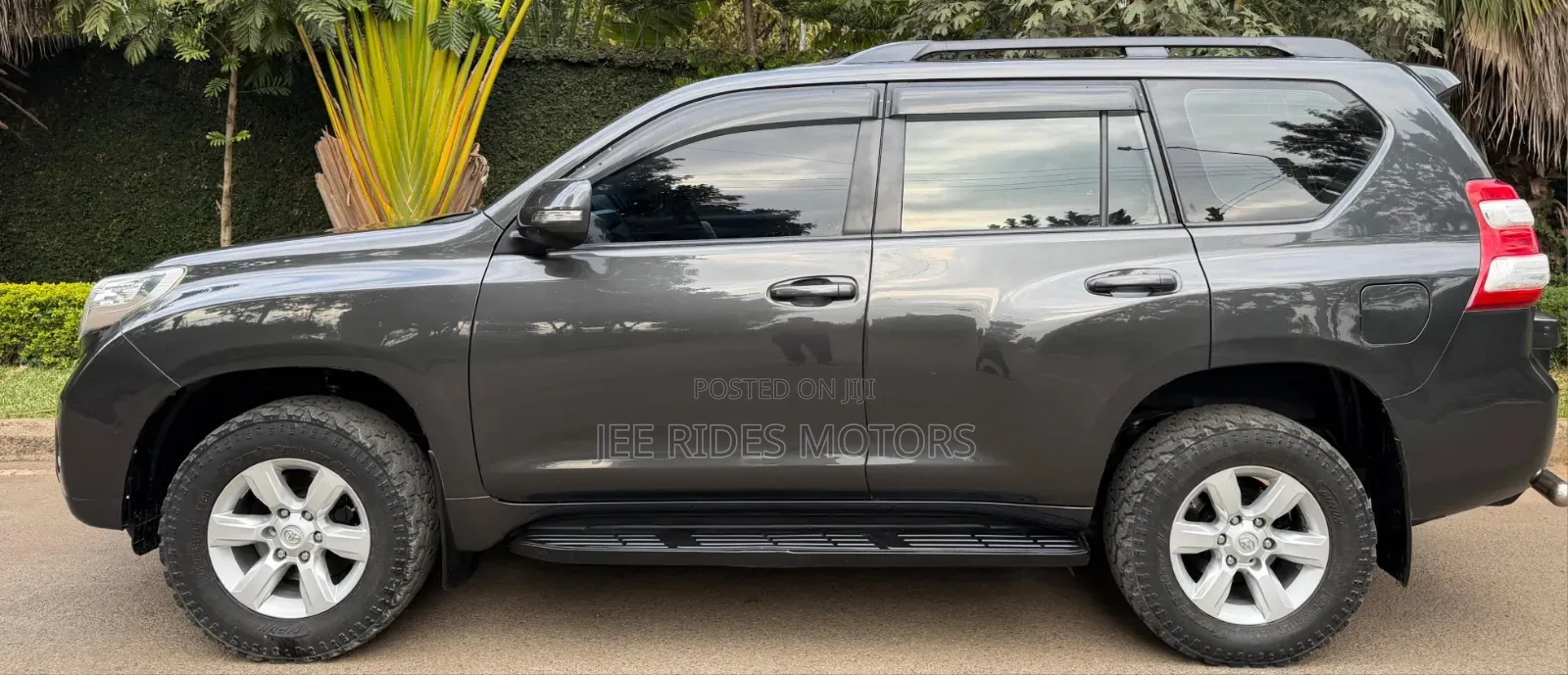 Toyota Land Cruiser Prado 2016 Gray