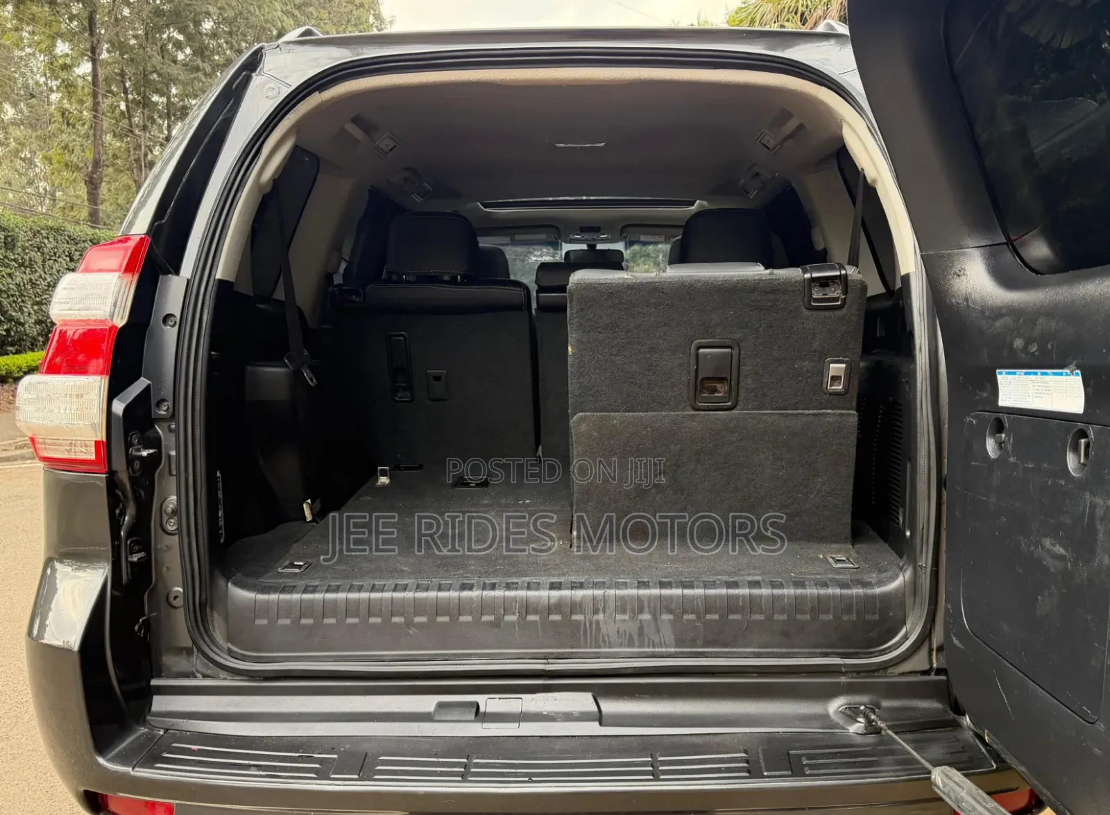 Toyota Land Cruiser Prado 2016 Gray