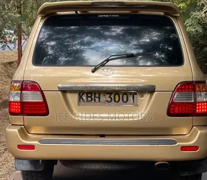 Toyota Land Cruiser 2003 Yellow
