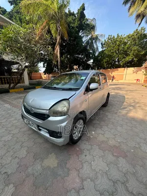 Daihatsu Mira 2014 Silver