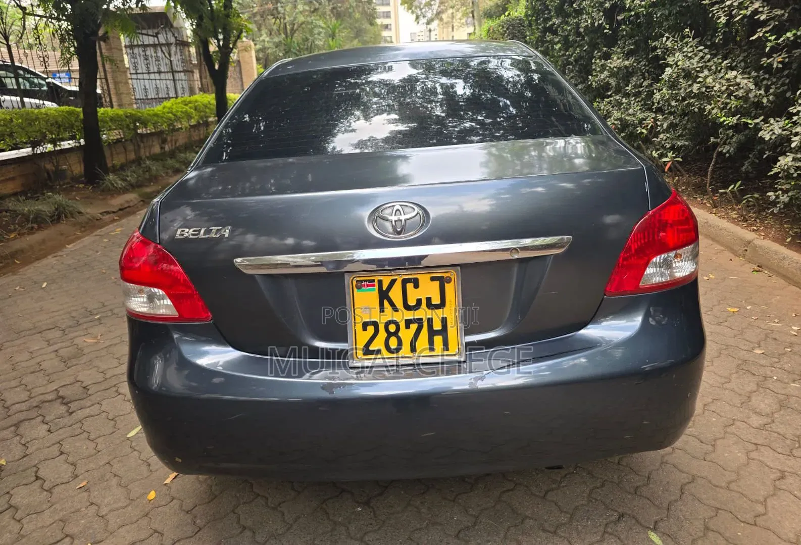 Toyota Belta 2009 Gray