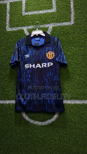 Manchester United Away 1992-1993 Retro Jersey.
