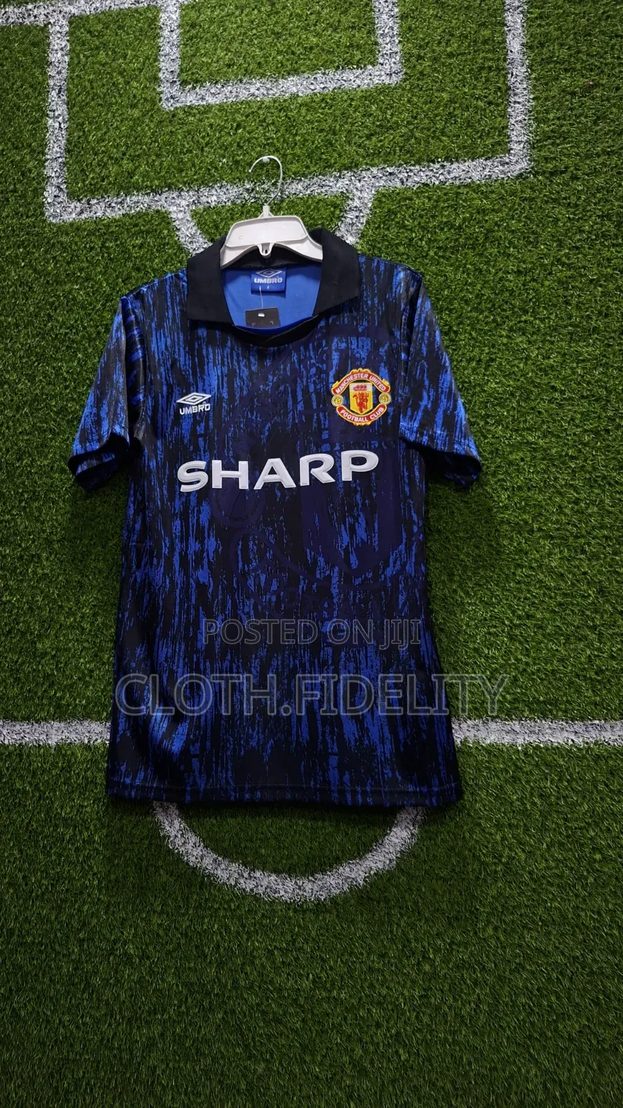 Manchester United Away 1992-1993 Retro Jersey.