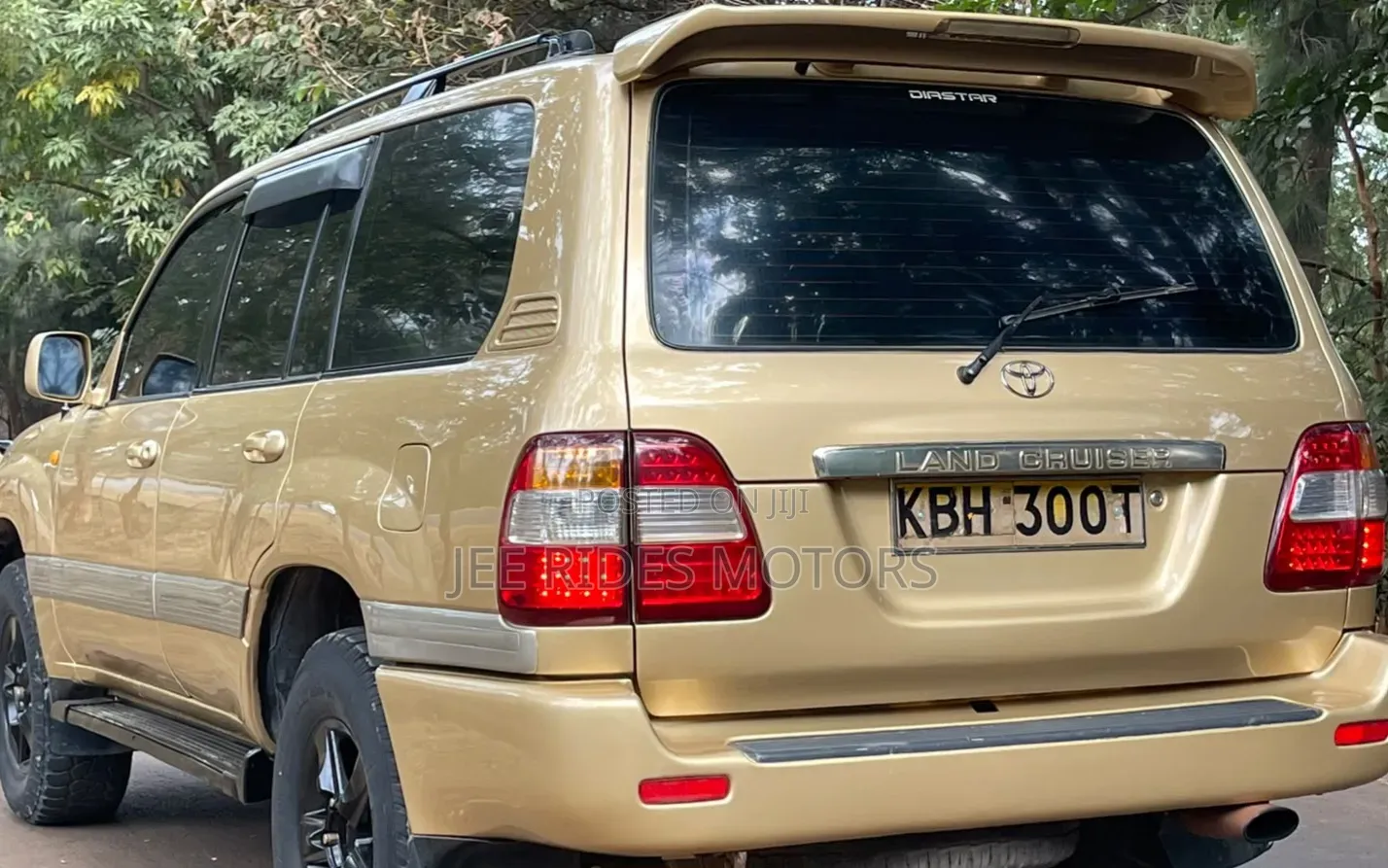 Toyota Land Cruiser 2003 Yellow