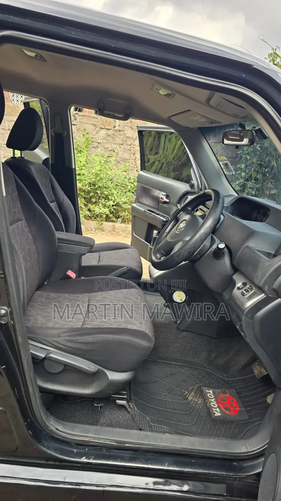 Toyota Corolla Rumion 2014 Black