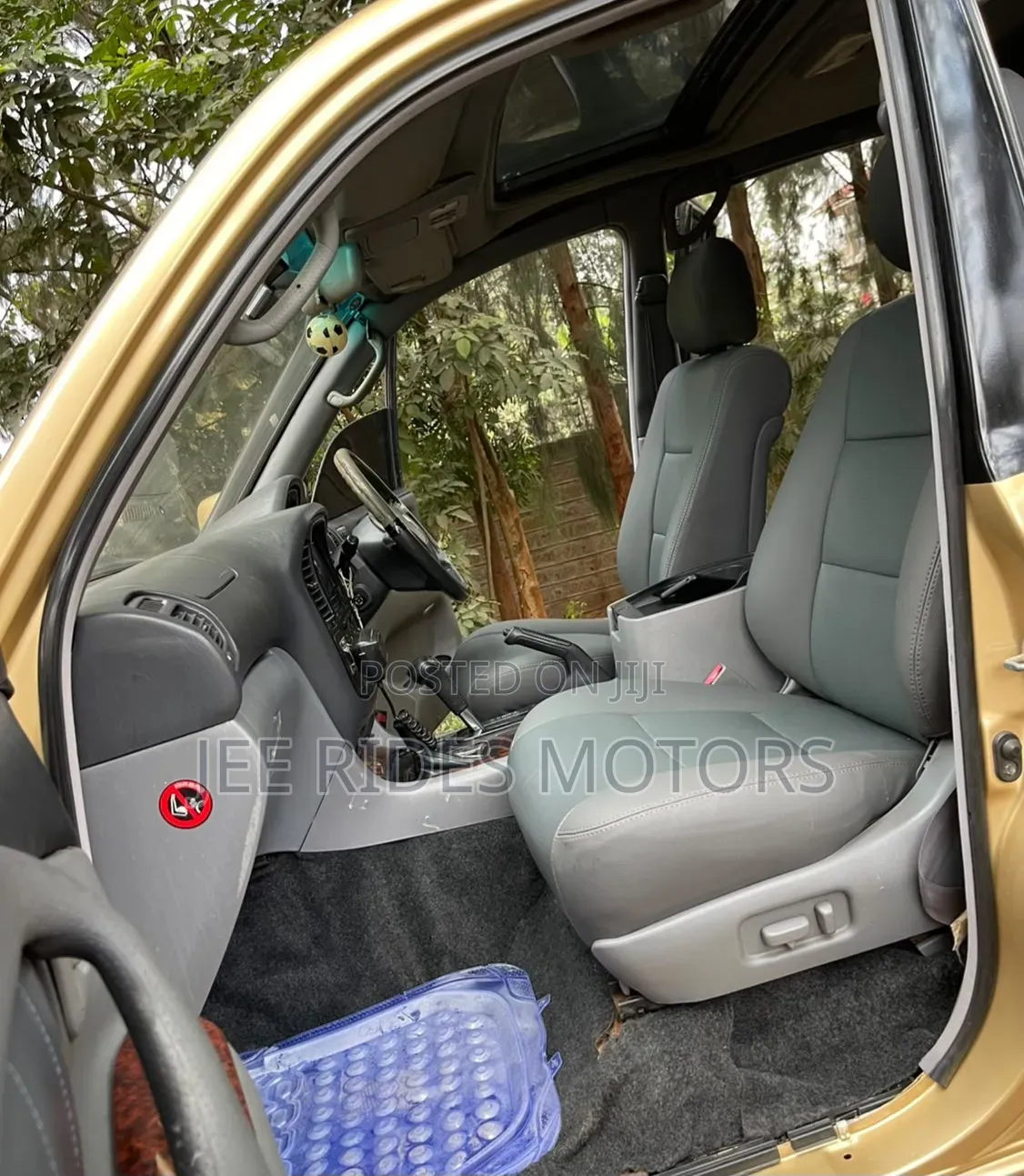 Toyota Land Cruiser 2003 Yellow