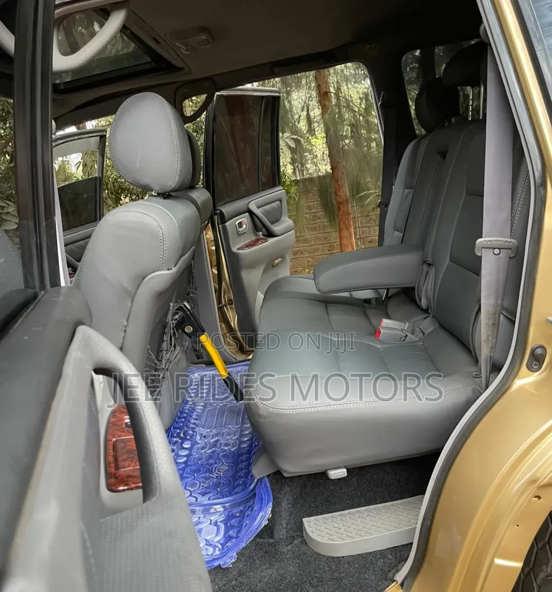 Toyota Land Cruiser 2003 Yellow