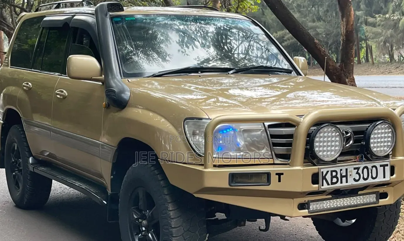 Toyota Land Cruiser 2003 Yellow