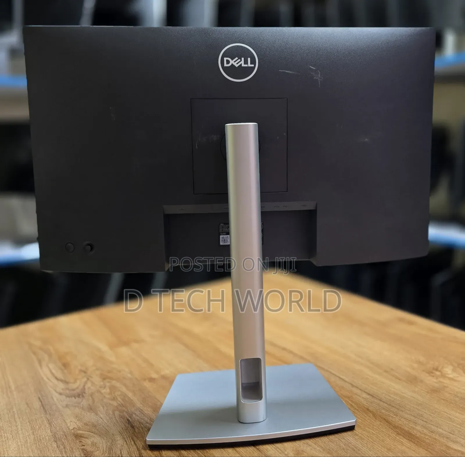 Dell C2423H
24 Inch 
Full Hd Webcam 
Speaker
Display /Hdmi USB 3.0