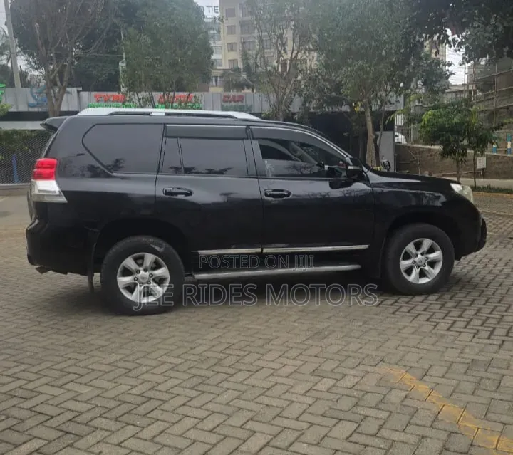 Toyota Land Cruiser Prado 2012 Burgundy