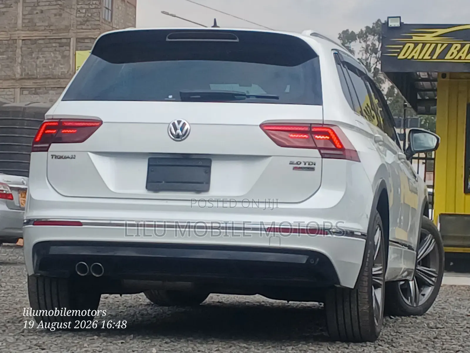 Volkswagen Tiguan 2.0T SEL R-Line AWD 4MOTION 2019 White