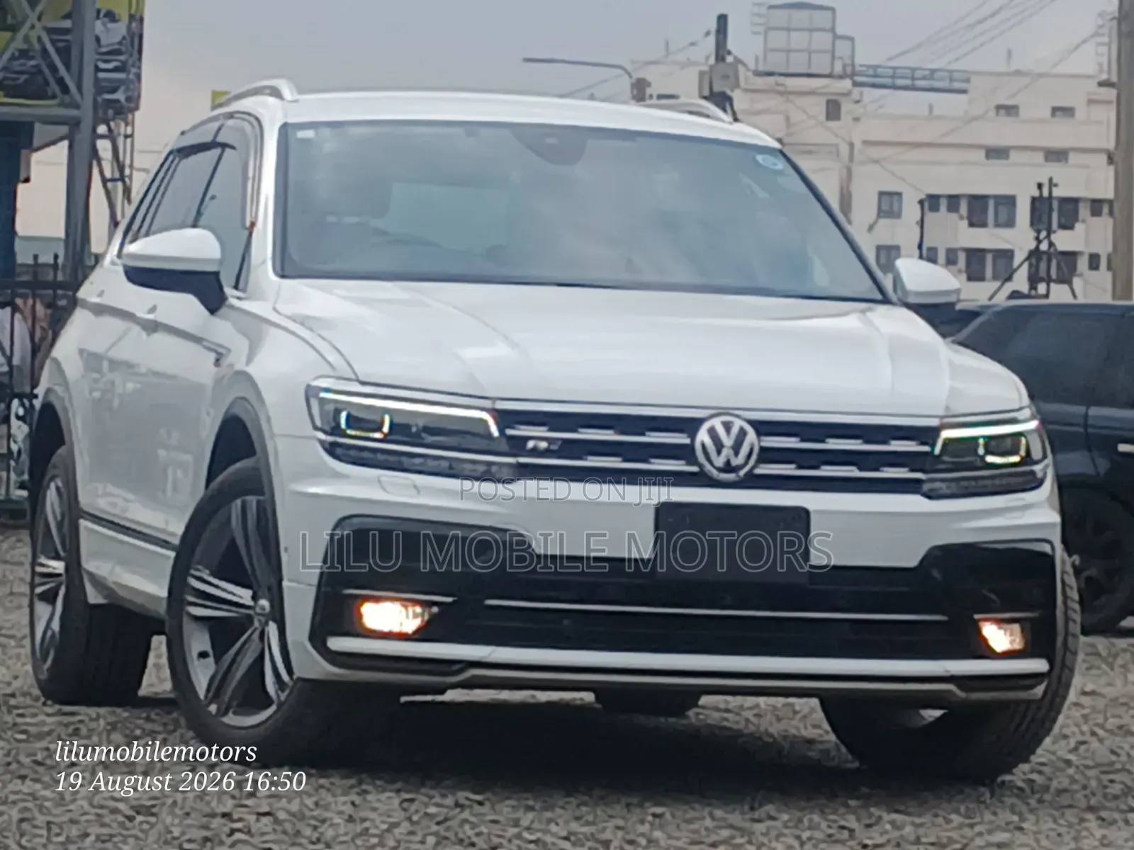 Volkswagen Tiguan 2.0T SEL R-Line AWD 4MOTION 2019 White