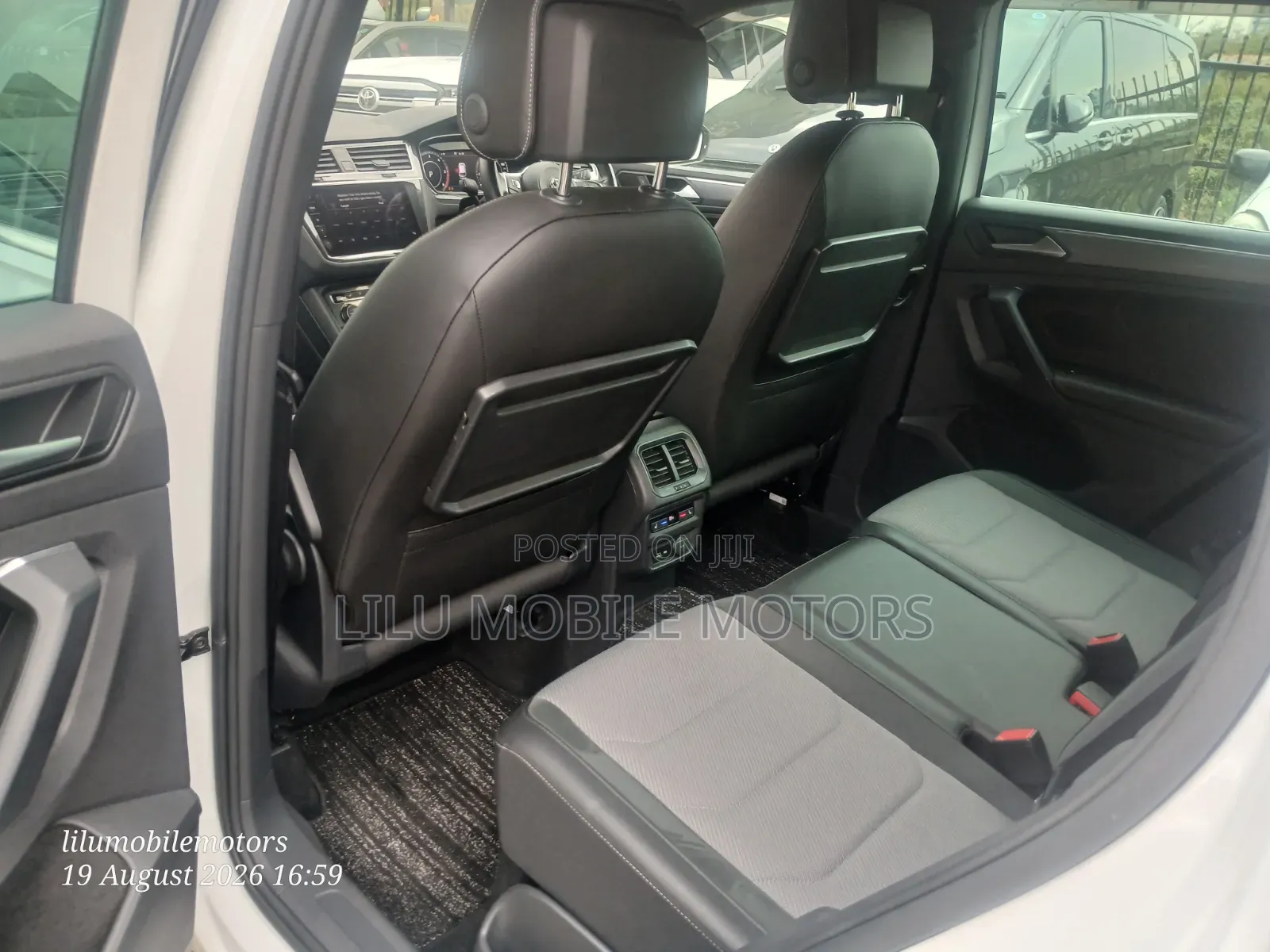 Volkswagen Tiguan 2.0T SEL R-Line AWD 4MOTION 2019 White