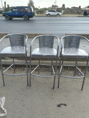 High Stool or Sinatabu for Cafe, Bar and Restaurant
