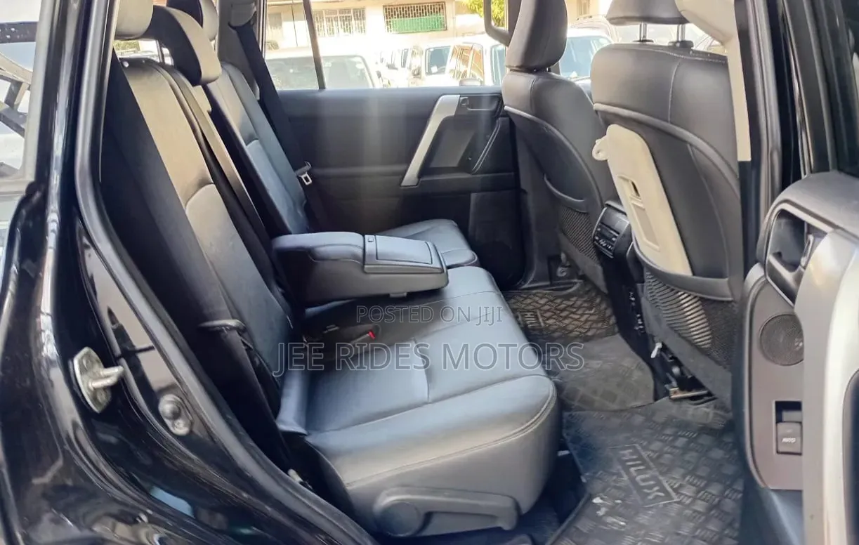 Toyota Land Cruiser Prado 2017 Burgundy
