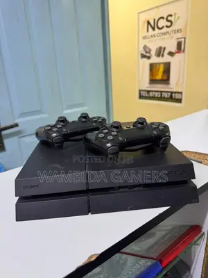Play Station 4 Standard