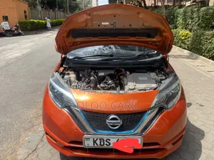Nissan Note 2018 Maroon