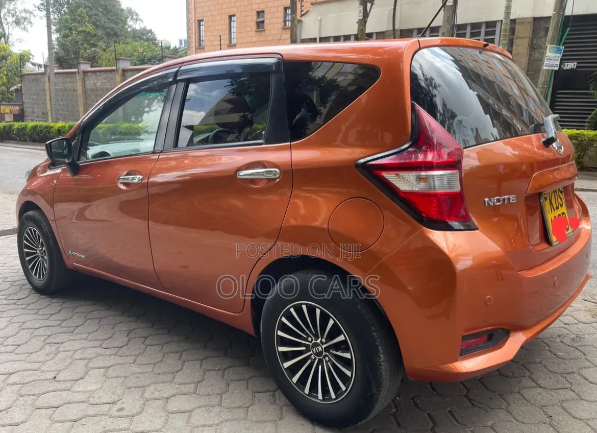 Nissan Note 2018 Maroon