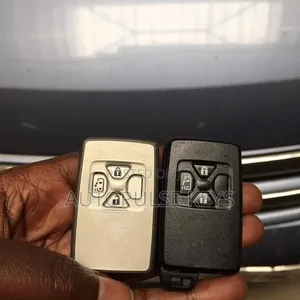 Toyota,Vellfire,Alphard ,Sienta Key Duplication