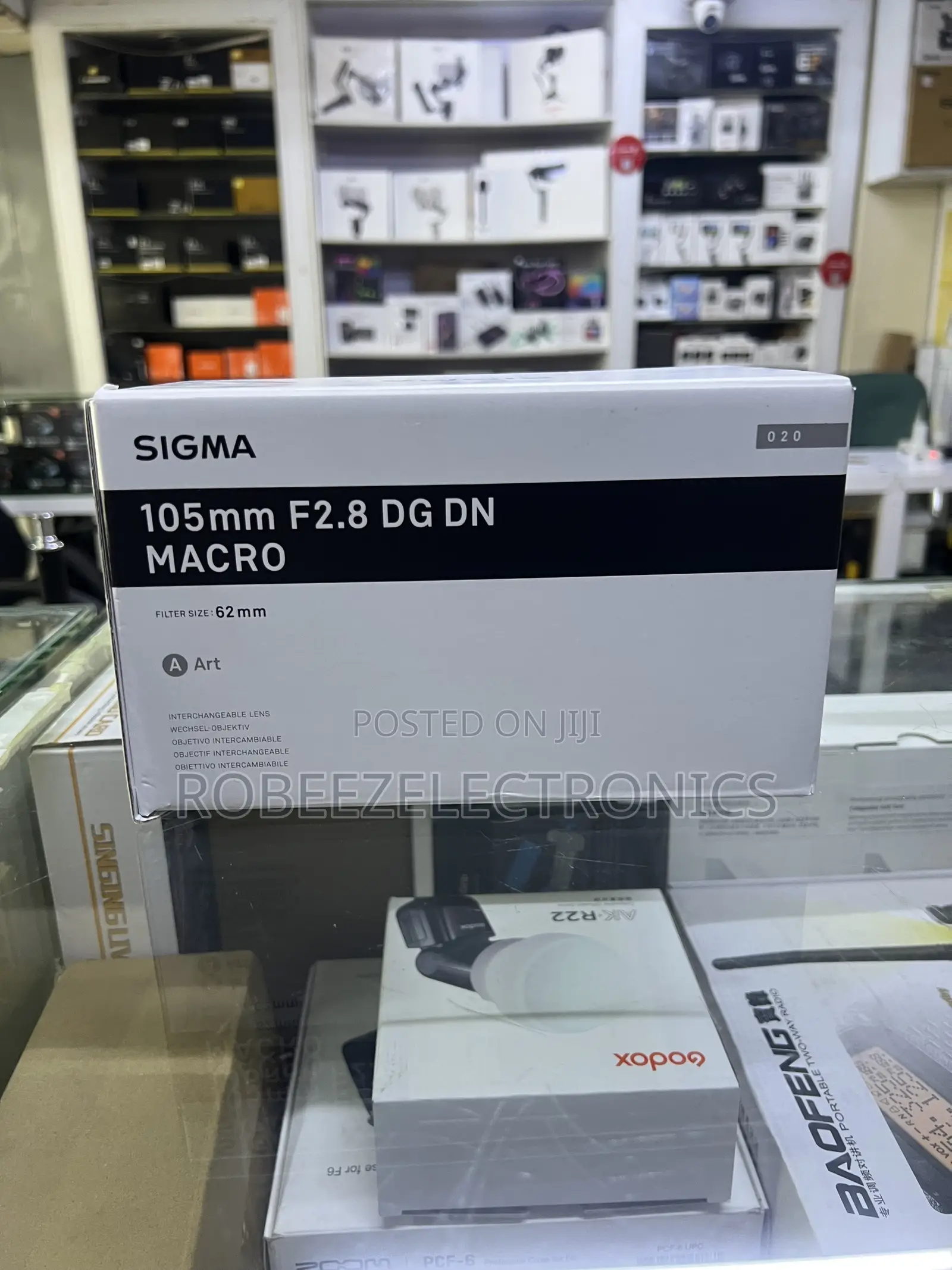 Sigma 105mm F/2.8 DG DN Macro Art Lens (Sony E)
