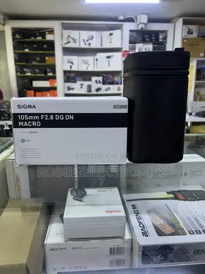 Sigma 105mm F/2.8 DG DN Macro Art Lens (Sony E)