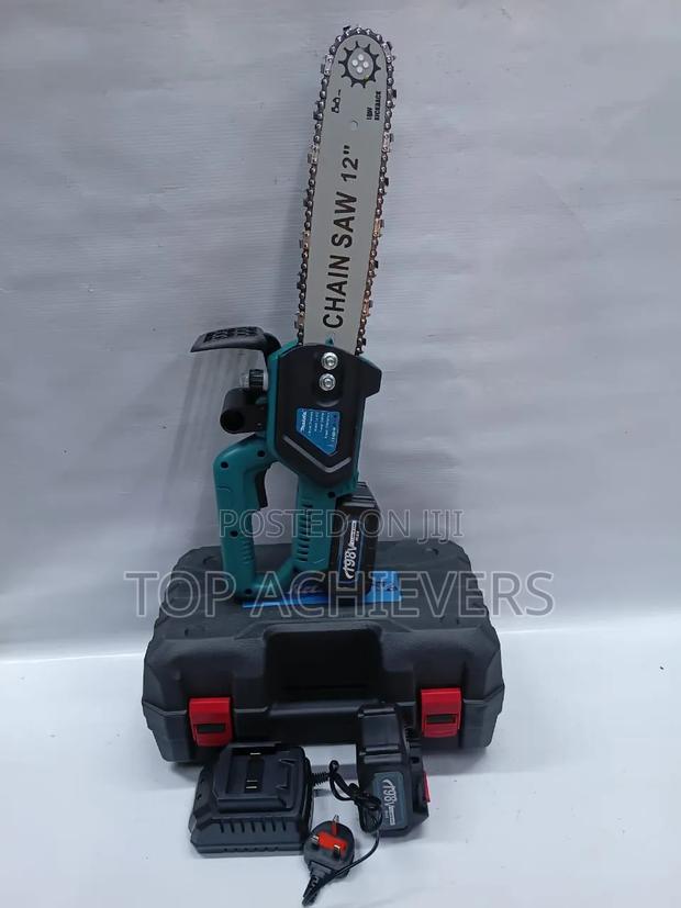 Chainsaw/12inch Makita Cordless/Rechargable Chainsaw