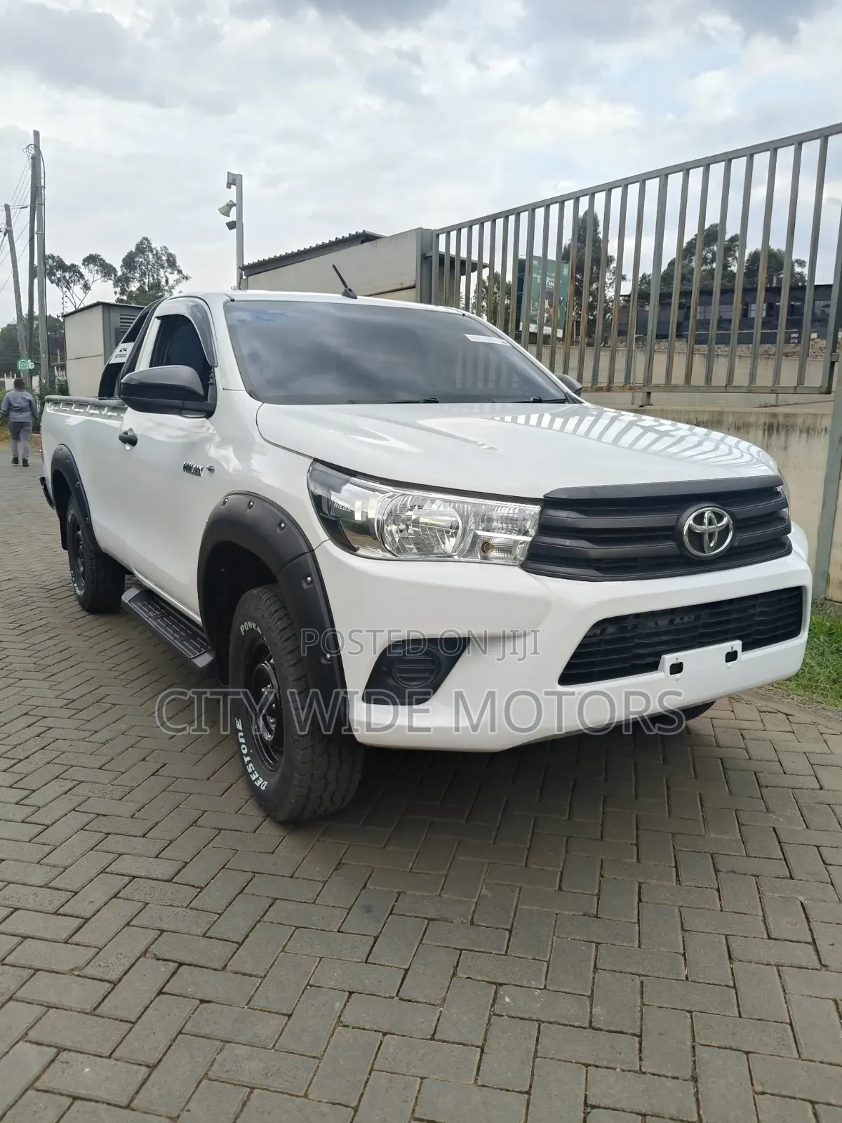 Toyota Hilux 2019 White