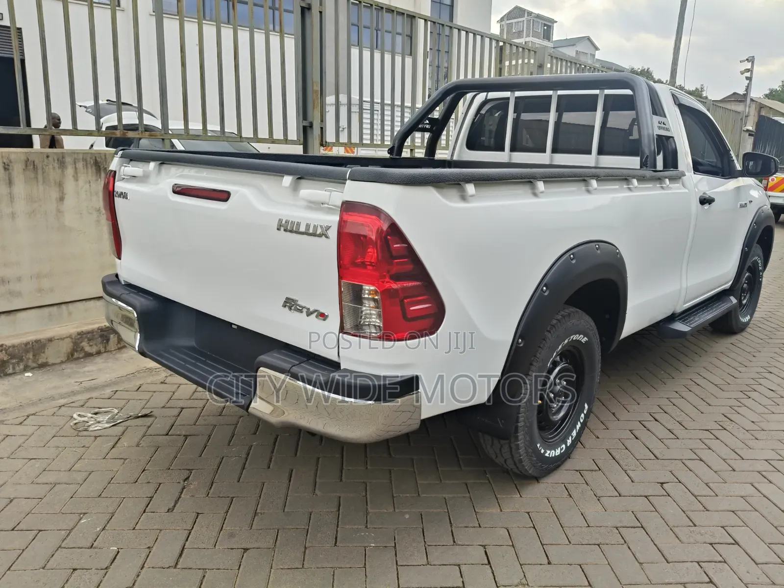 Toyota Hilux 2019 White