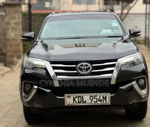 Toyota Fortuner 2016 Black