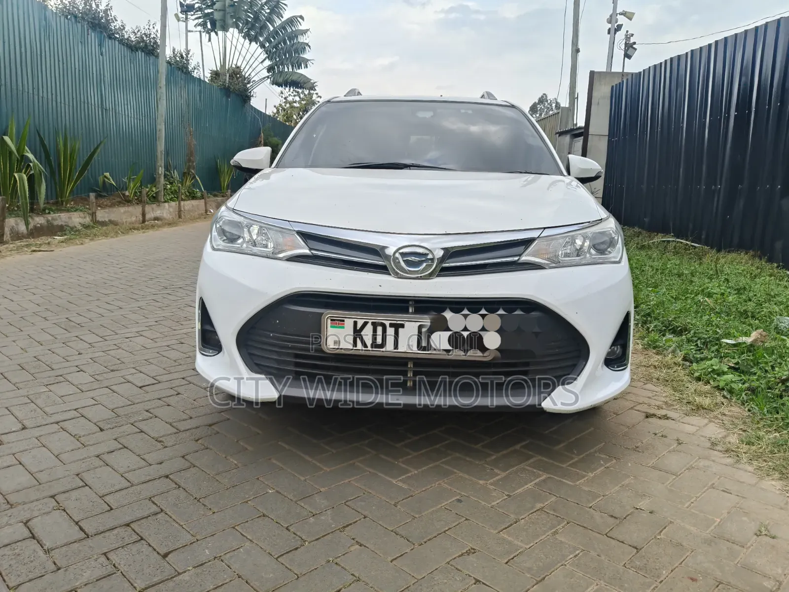 Toyota Corolla Fielder 2018 White