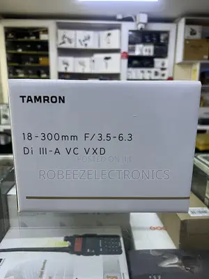 Tamron 18-300mm F/3.5-6.3 Di III-A VC VXD Lens (Sony E)