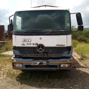 Mercedes-Benz Atego 2004 White