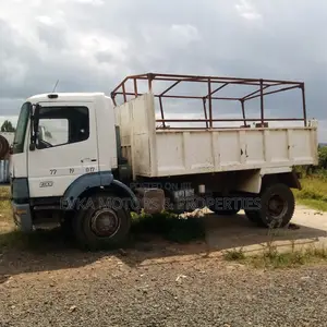 Mercedes-Benz Atego 2004 White