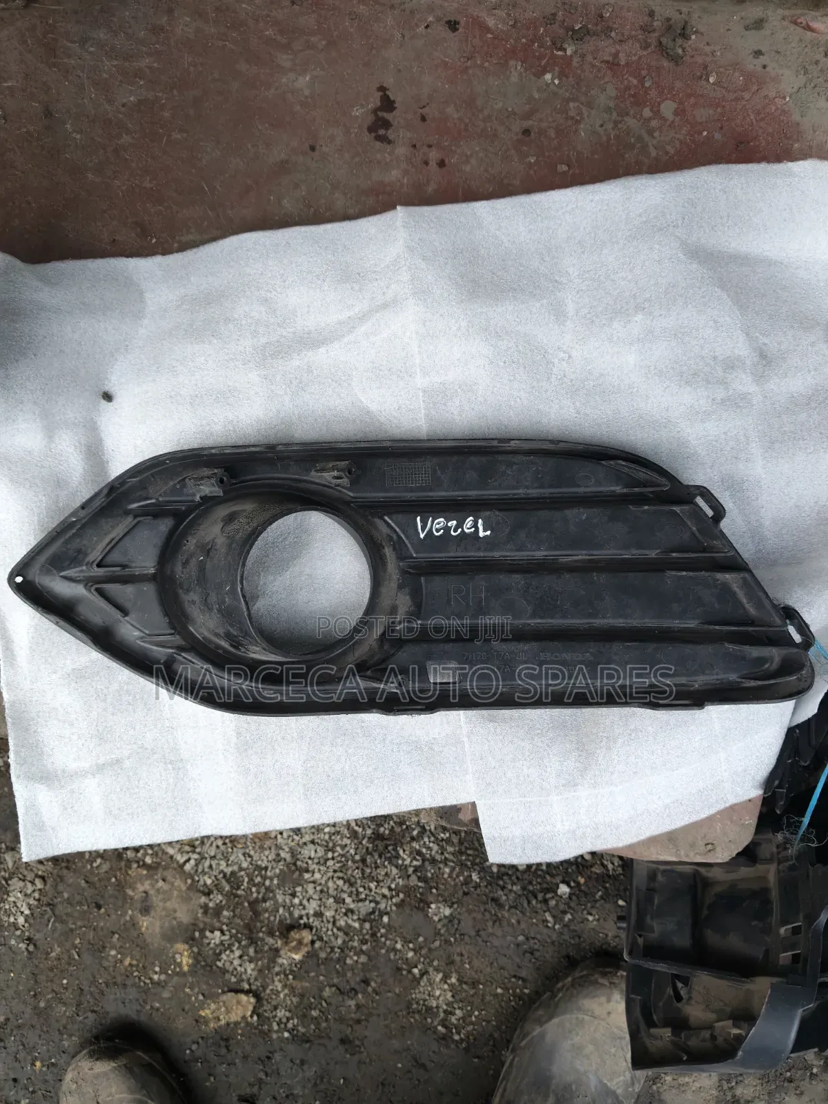 Honda Vezel Fog Lamp Cover
