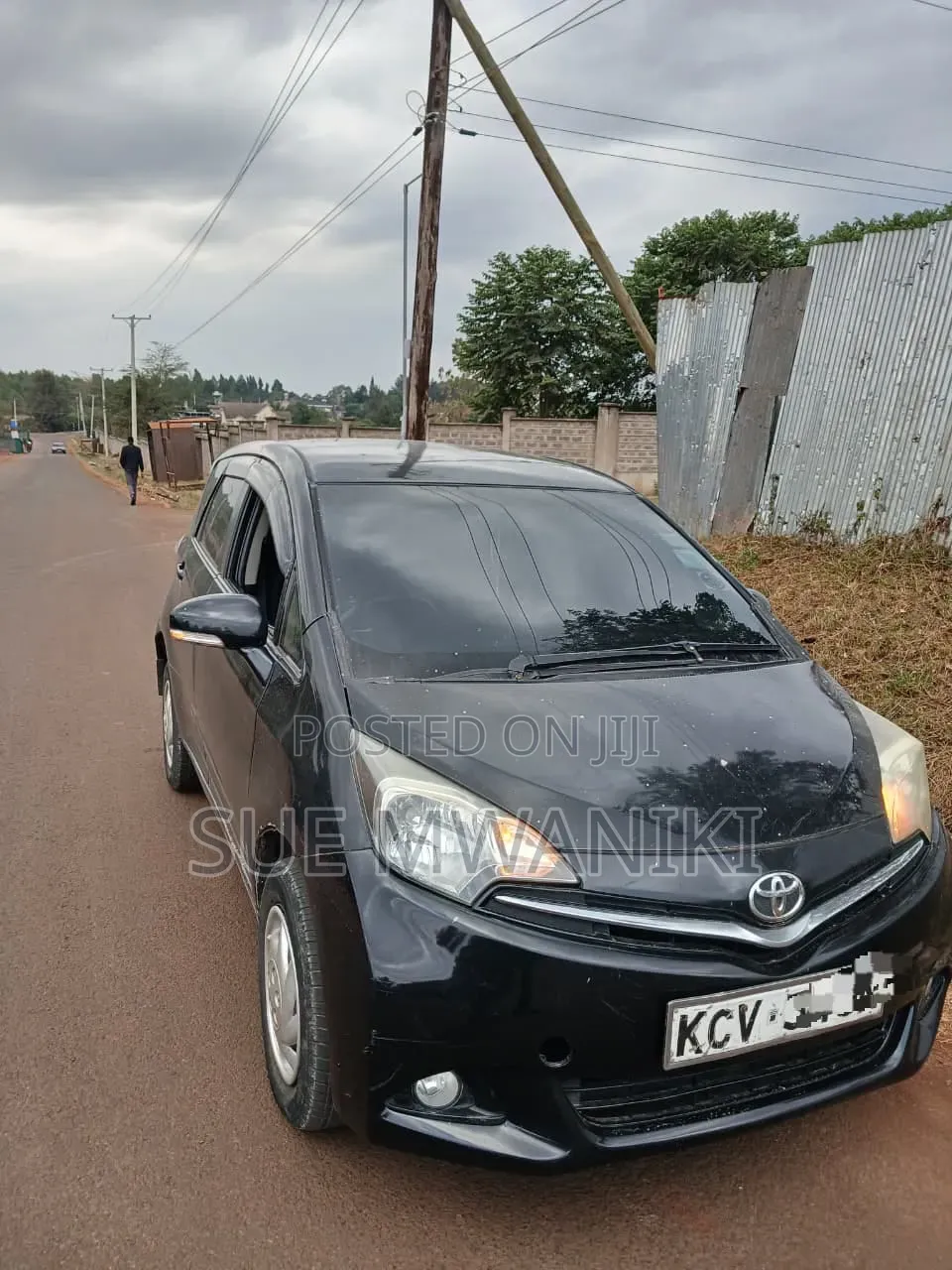 Toyota Ractis 2012 Black