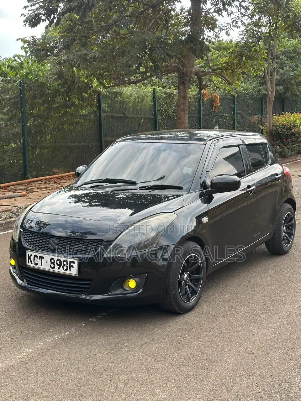 Suzuki Swift 2011 Black