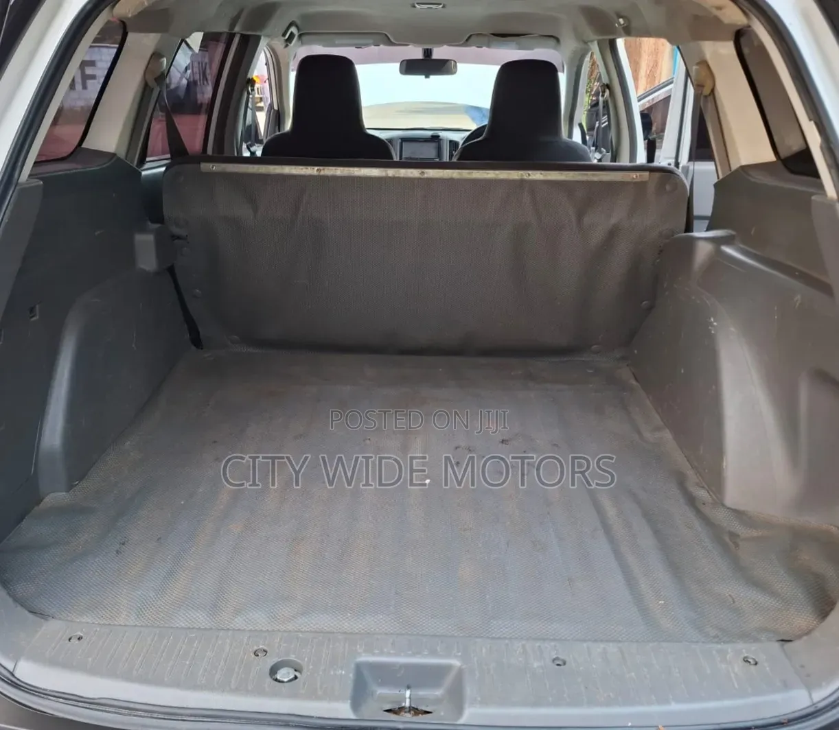 Nissan Advan 2014 White