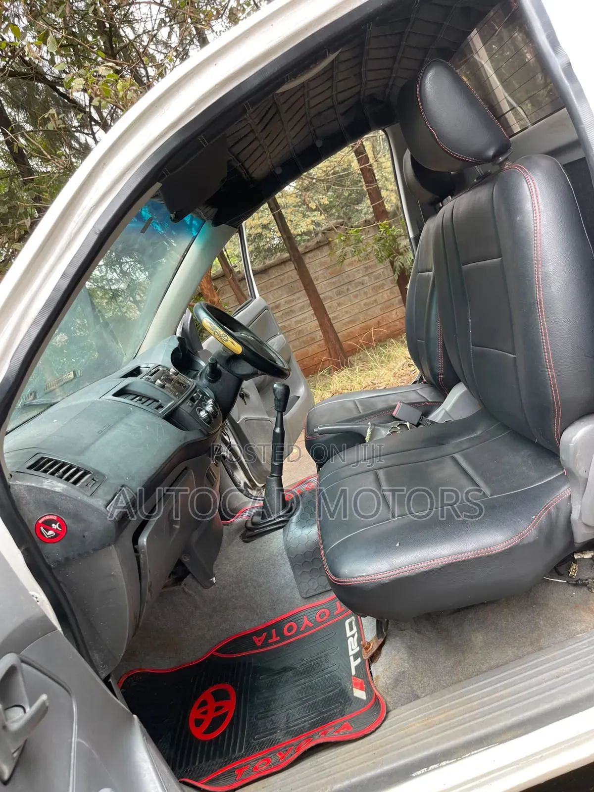 Toyota Hilux 2011 White
