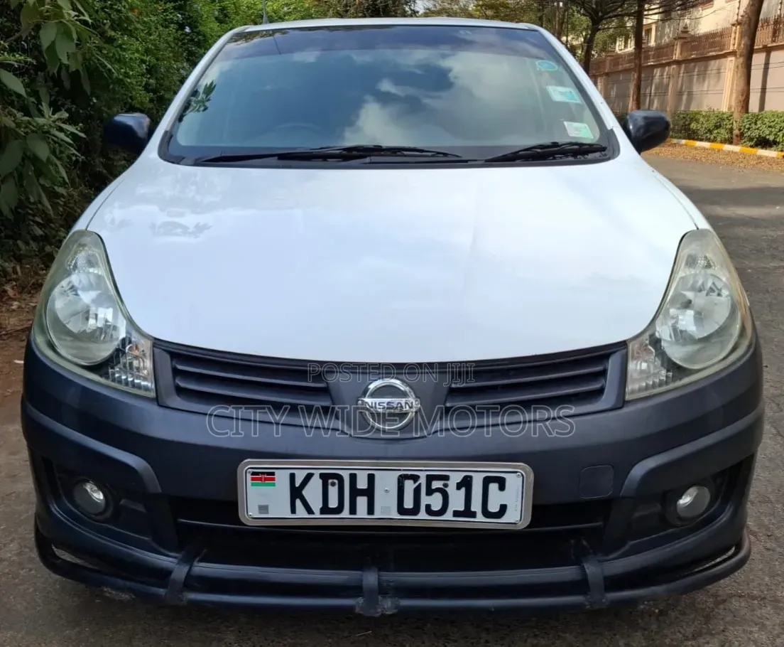Nissan Advan 2014 White