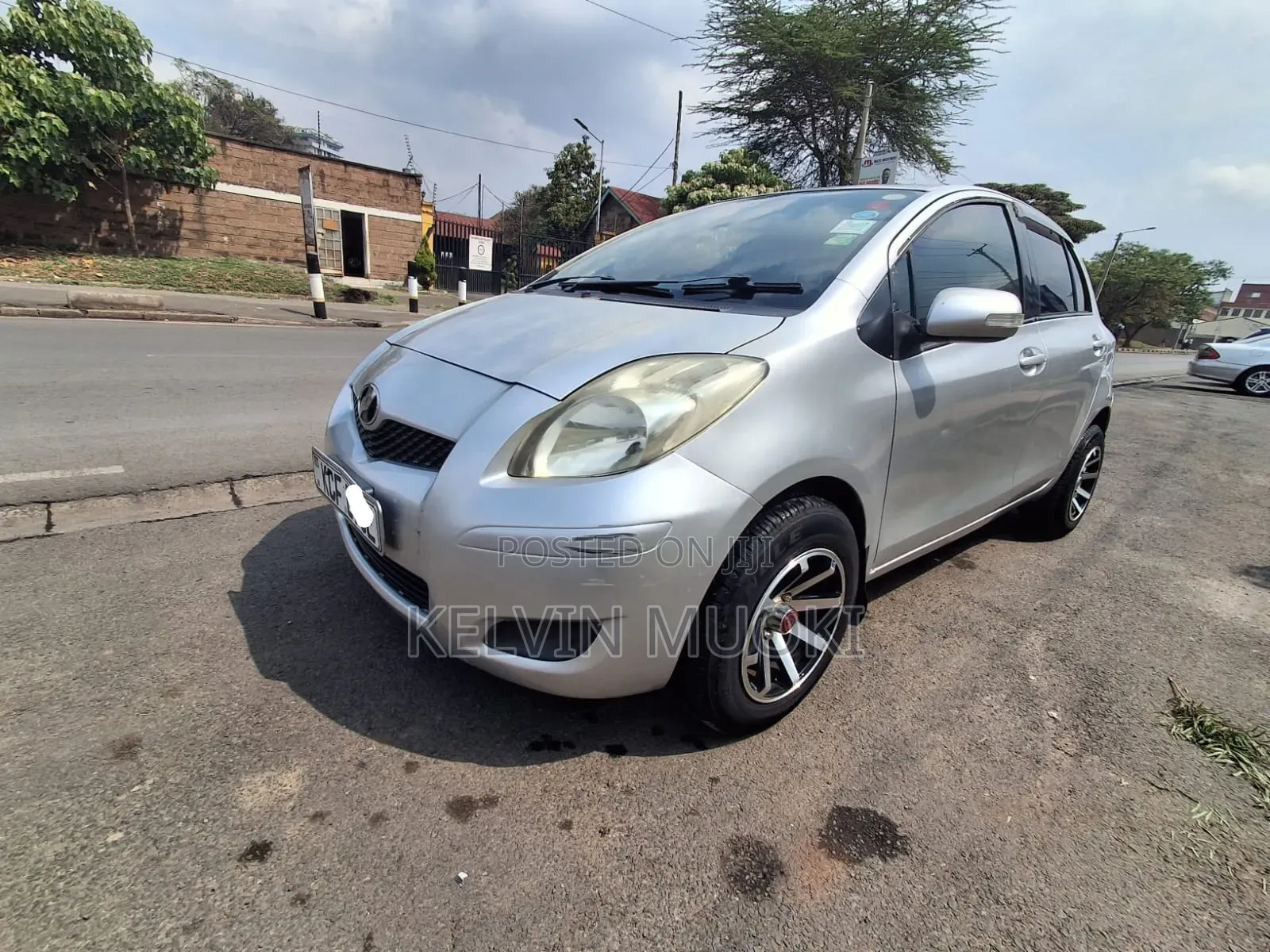 Toyota Vitz 2006 Gray