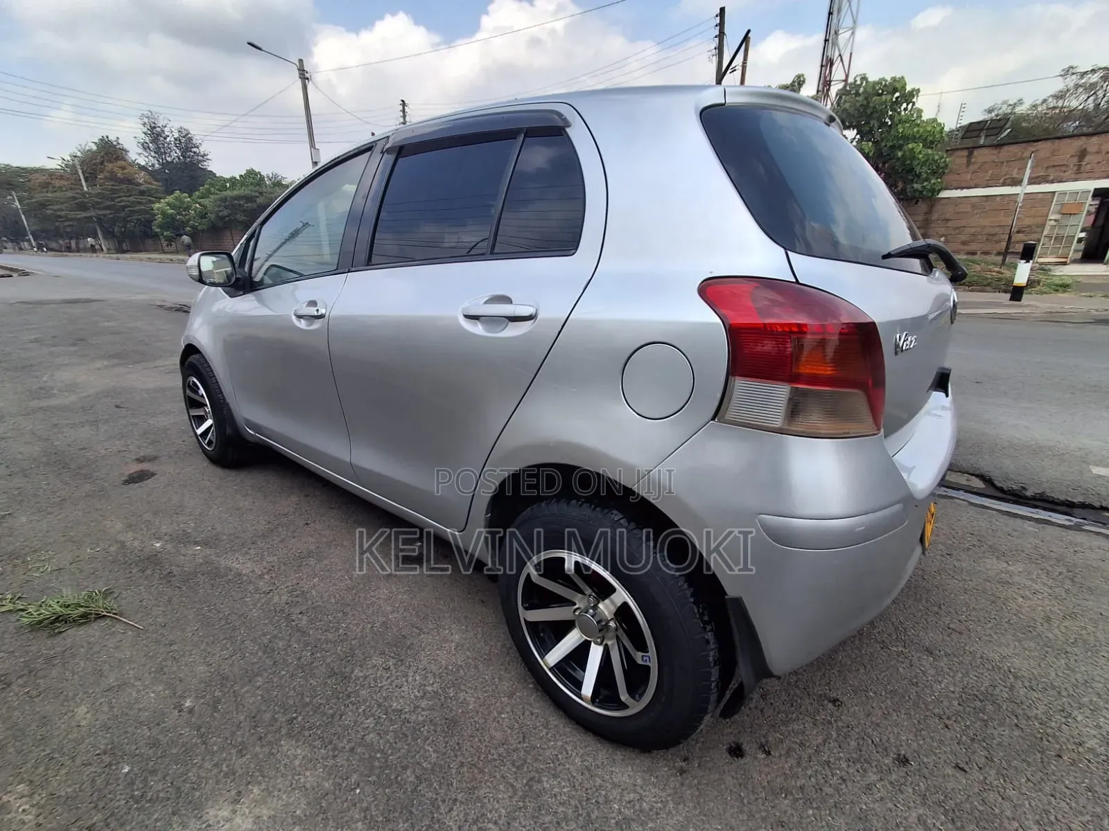 Toyota Vitz 2006 Gray
