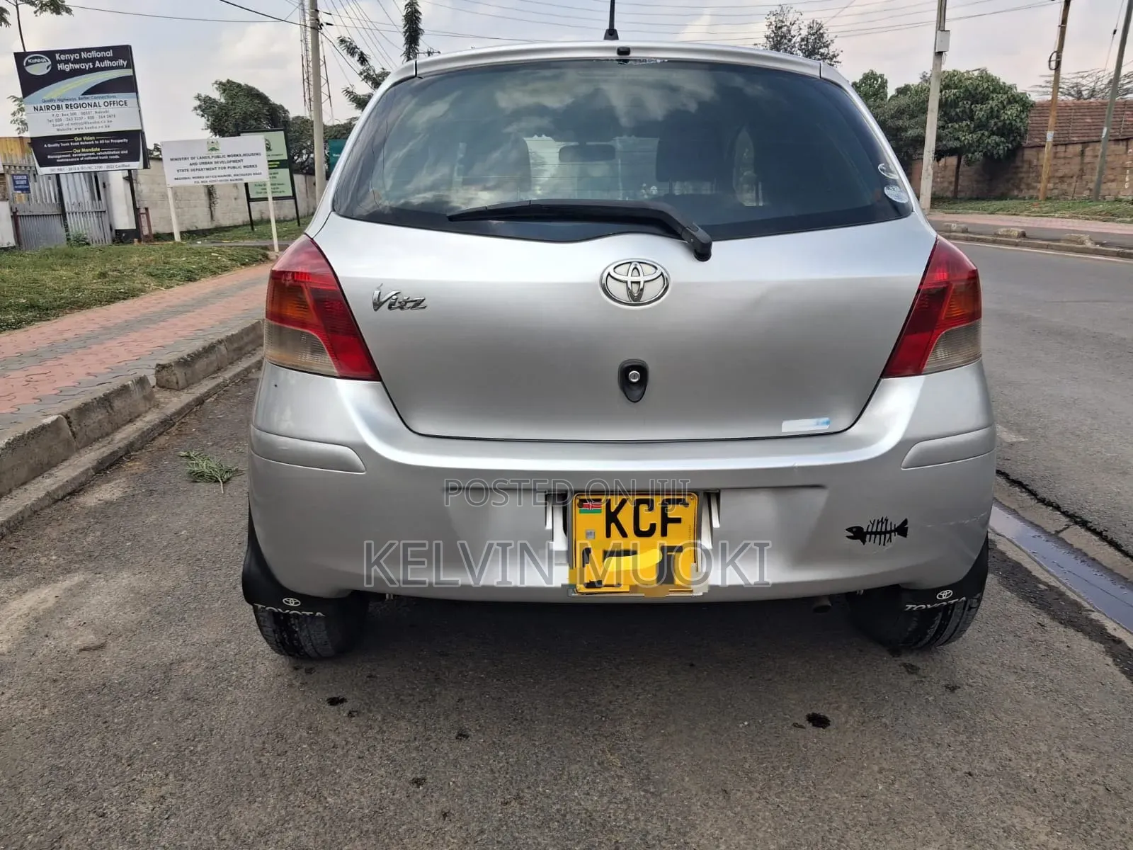 Toyota Vitz 2006 Gray