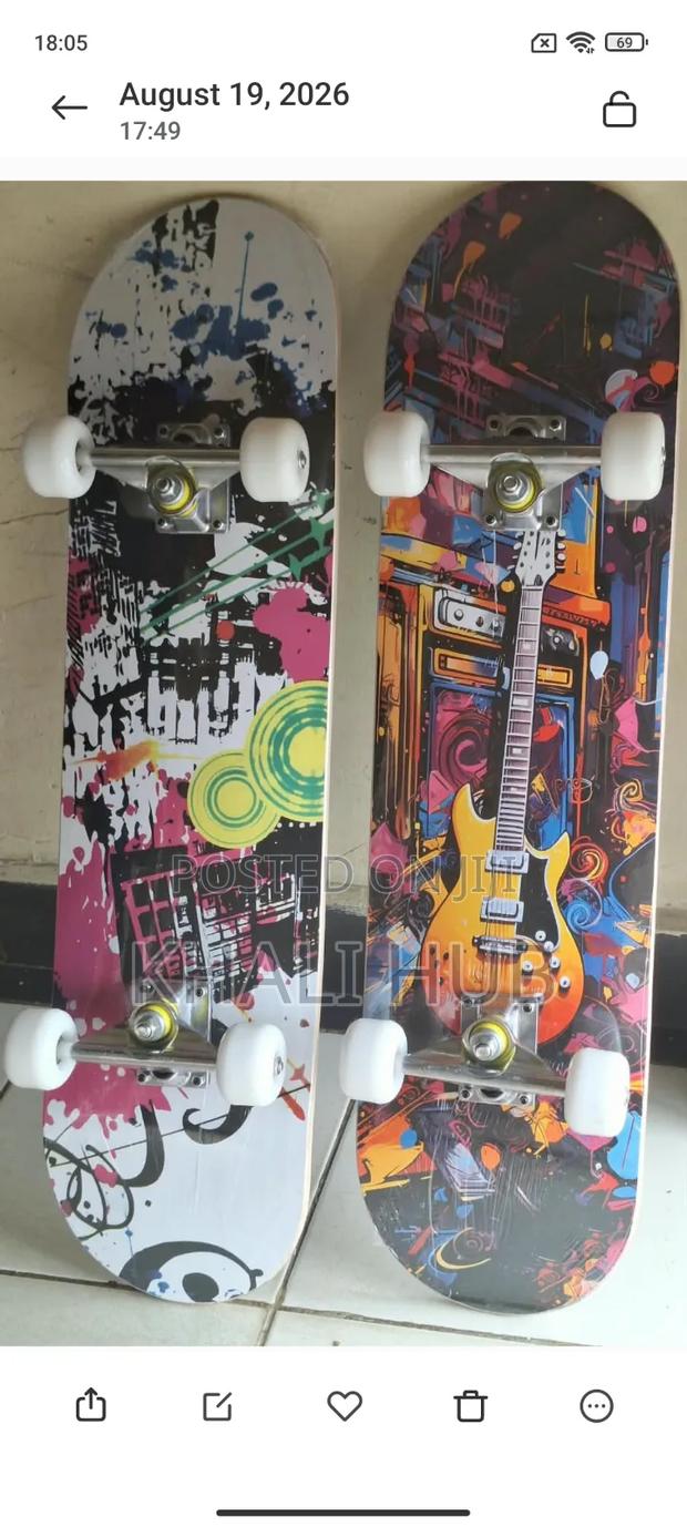 Adults Skateboard With Rubber Wheels